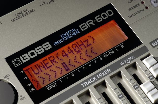 blank A tuner and phrase trainer make this a great practice tool for guitarists
